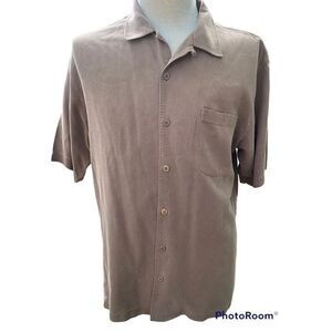 Men’s Tommy Bahama 100% Silk Short Sleeve Shirt Size L. Vacation Packable